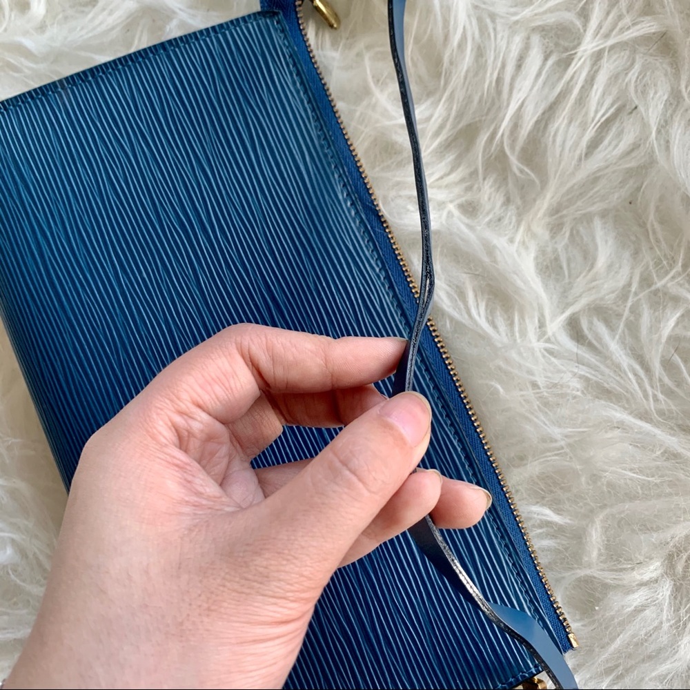 SOLD - Picture 7 of 9